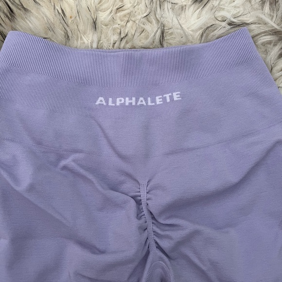 Alphalete Amplify 4”5 Shorts - Size XS - Misty Lilac - Picture 2 of 3
